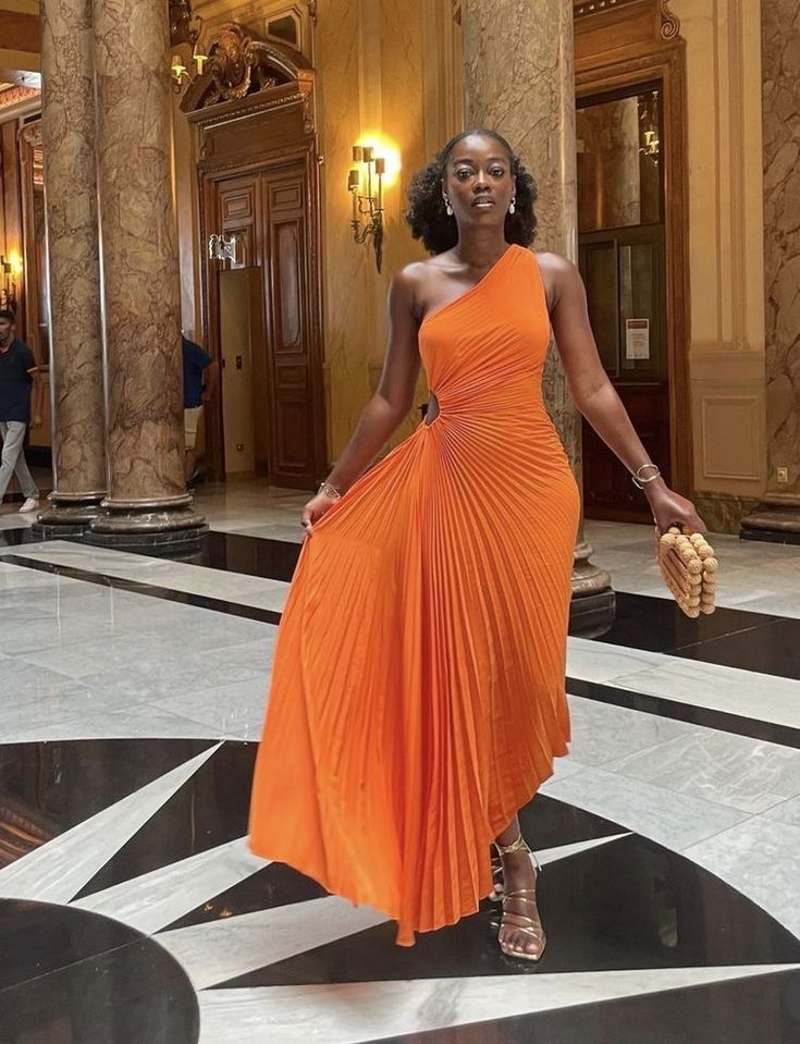 As Photo Vivienne One-Shoulder Crepe Evening Dress