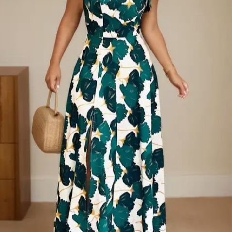 Elegant Blue-Green Leaf Print Maxi Dress | Color: Blue/White | Size: Various
