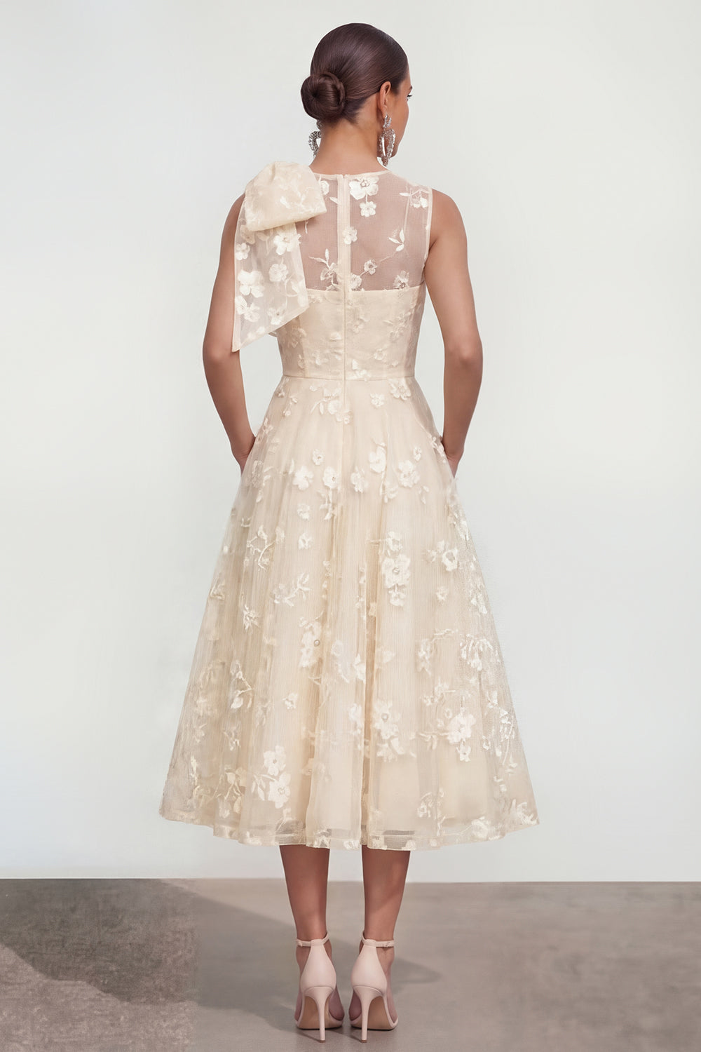 White Lilac A Line Round Neck Maxi Wedding Guest Dress with Pockets - Lilac / US20W