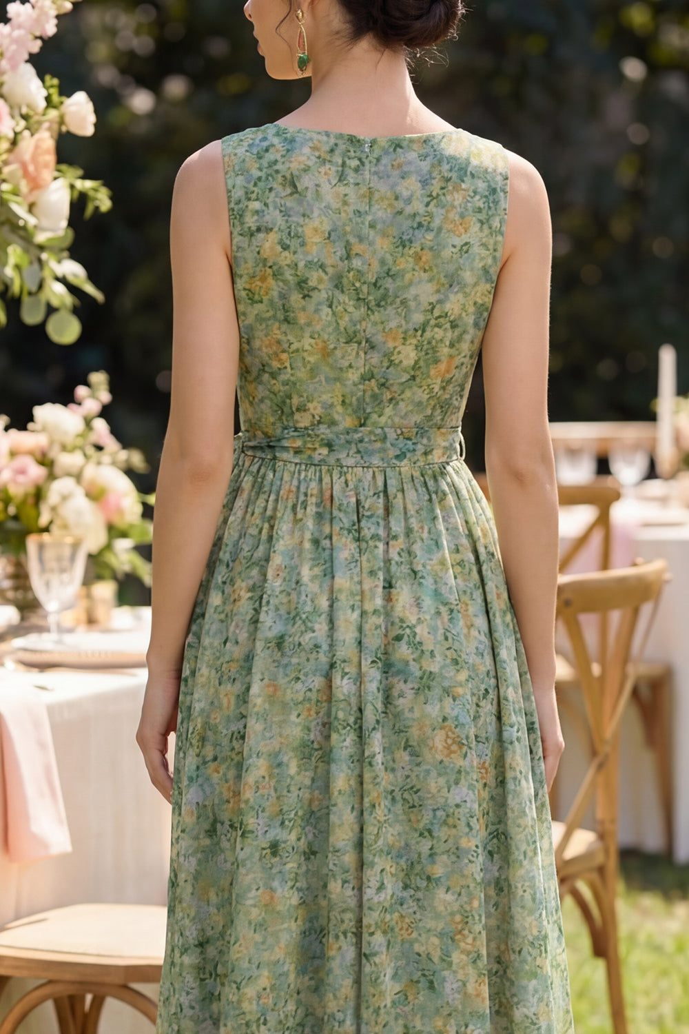 Kleid mit Schleife Margot Ruched Floral Midi Dress
