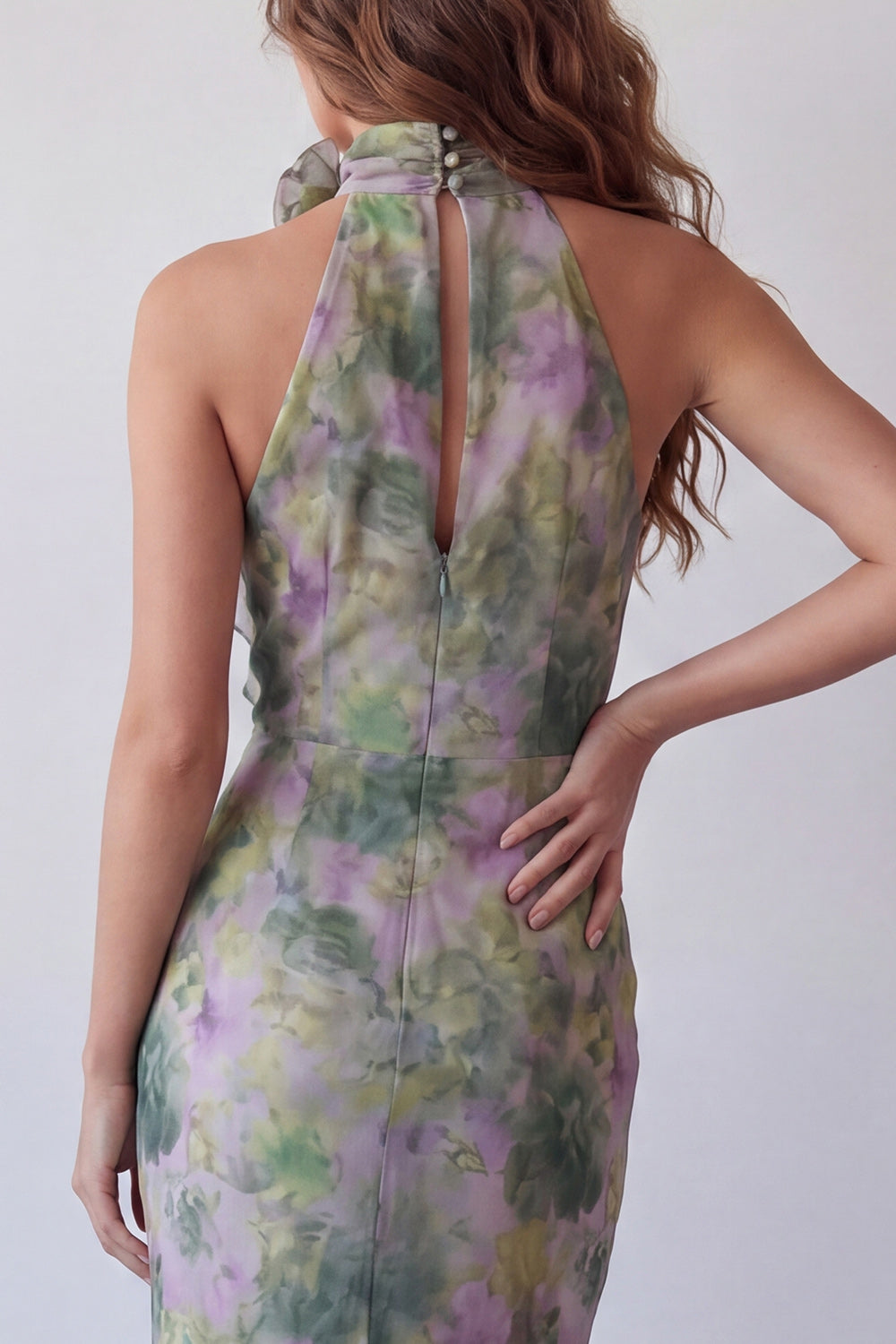 Staubiger Salbei Valentina Halter Chiffon Maxi Dress