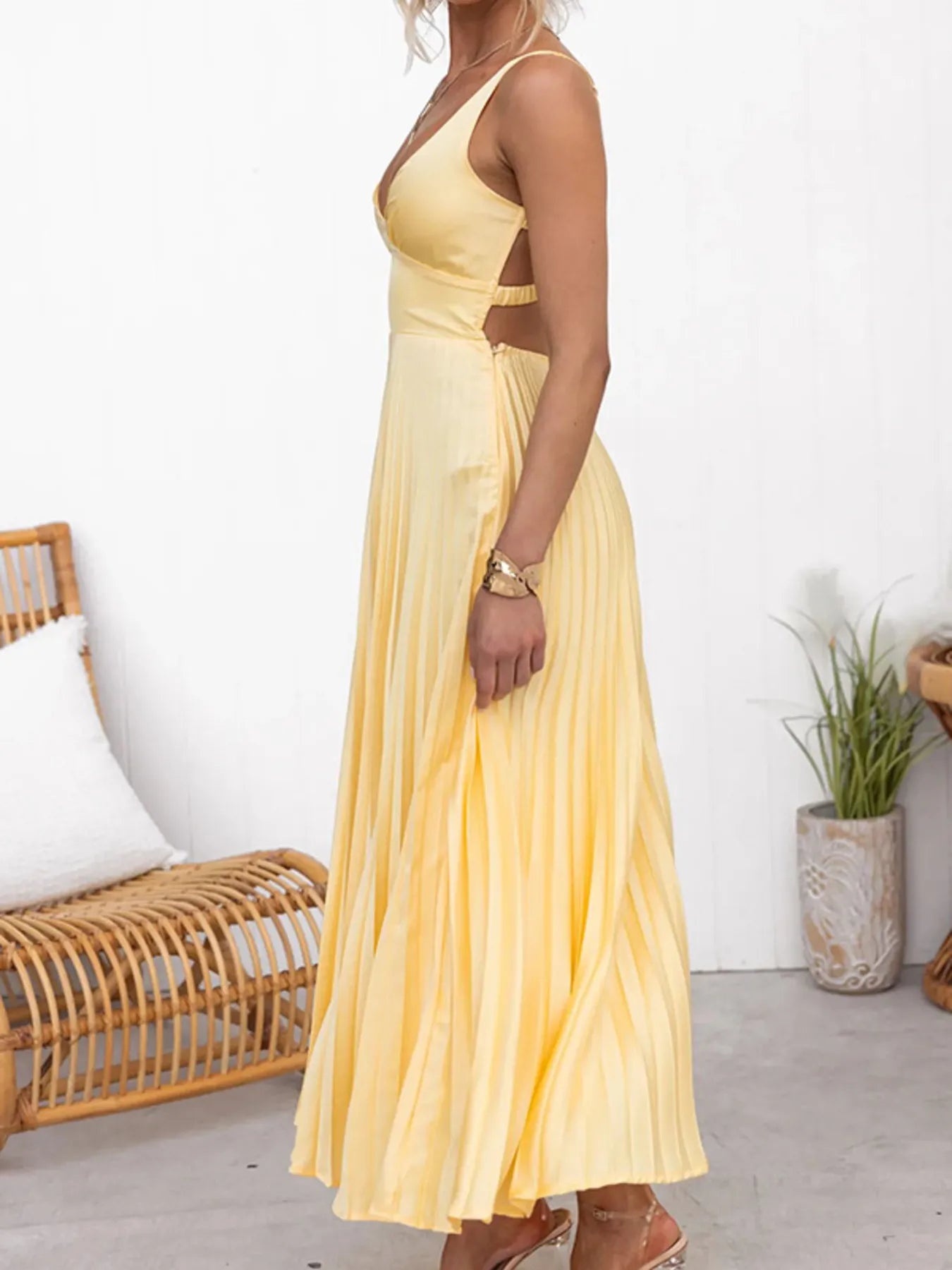Neck Sleeveless Maxi Dress Margot Pleated Maxi Dress