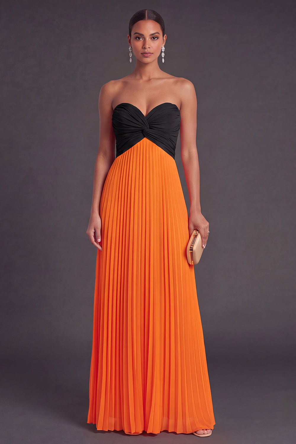 White and Black Vivienne Pleated Sweetheart Gown