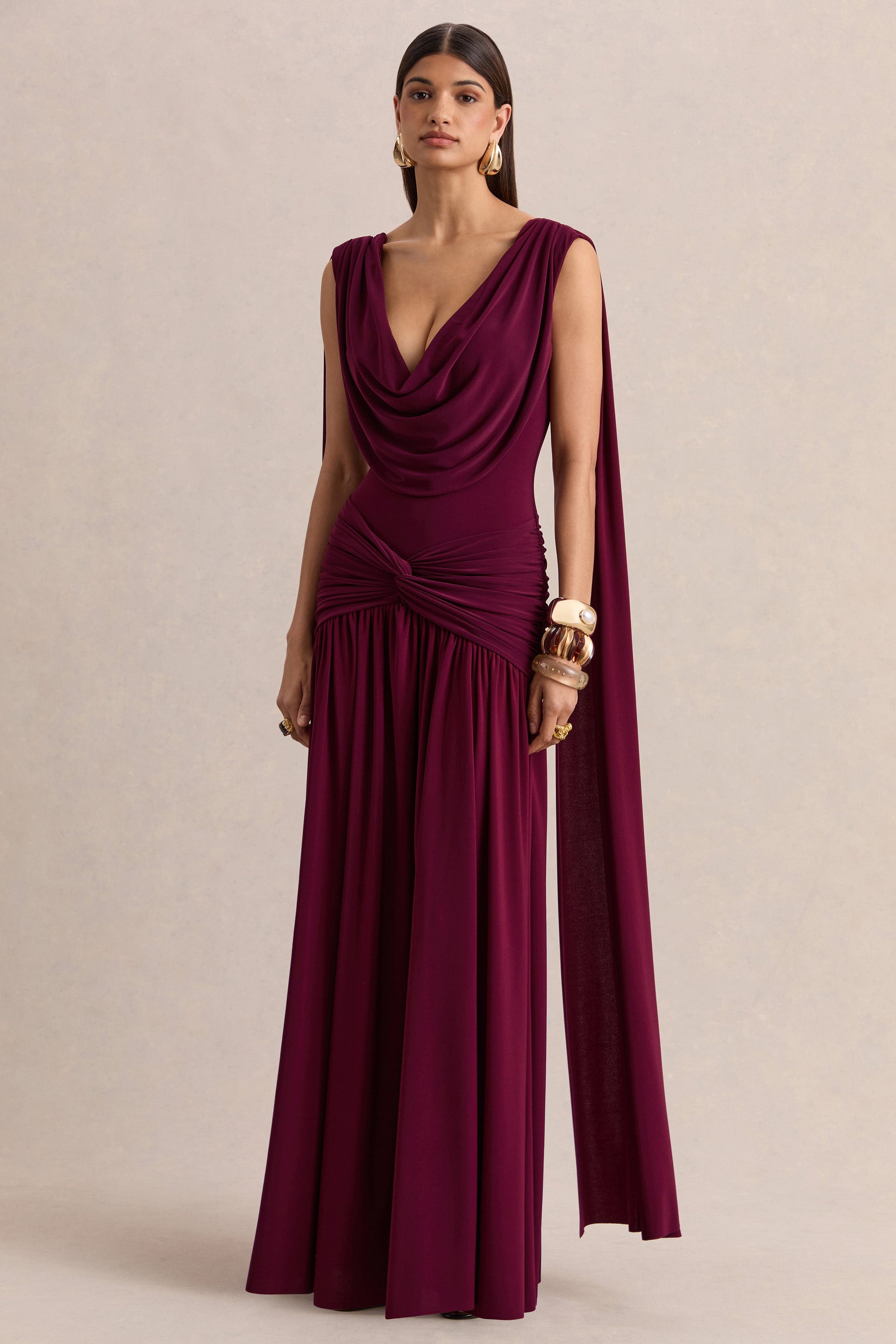Detailing Amelisse Burgundy Plunge Maxi Dress