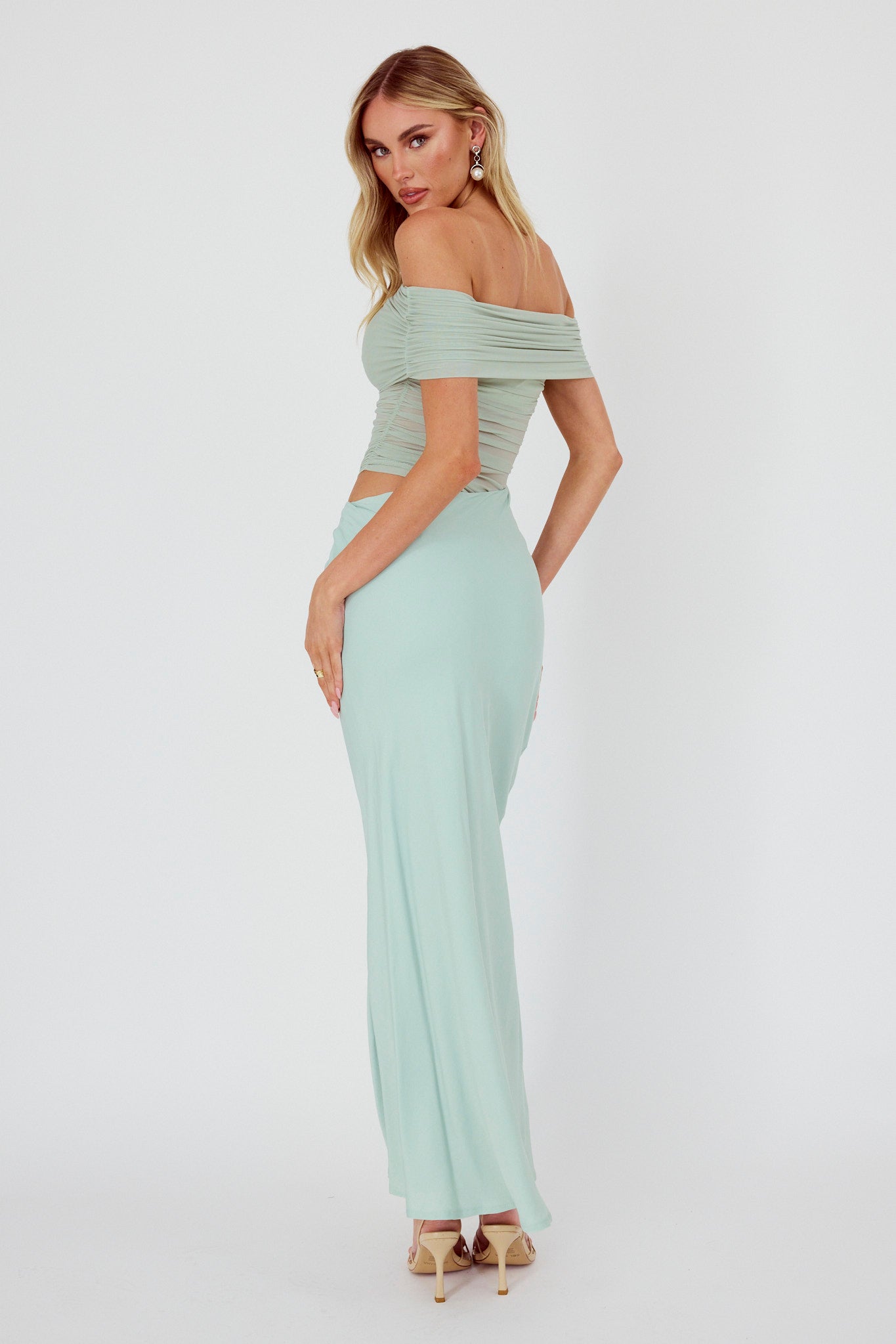 Shoulder Midi Dress Sage Lorely Off-Shoulder Midi Dress