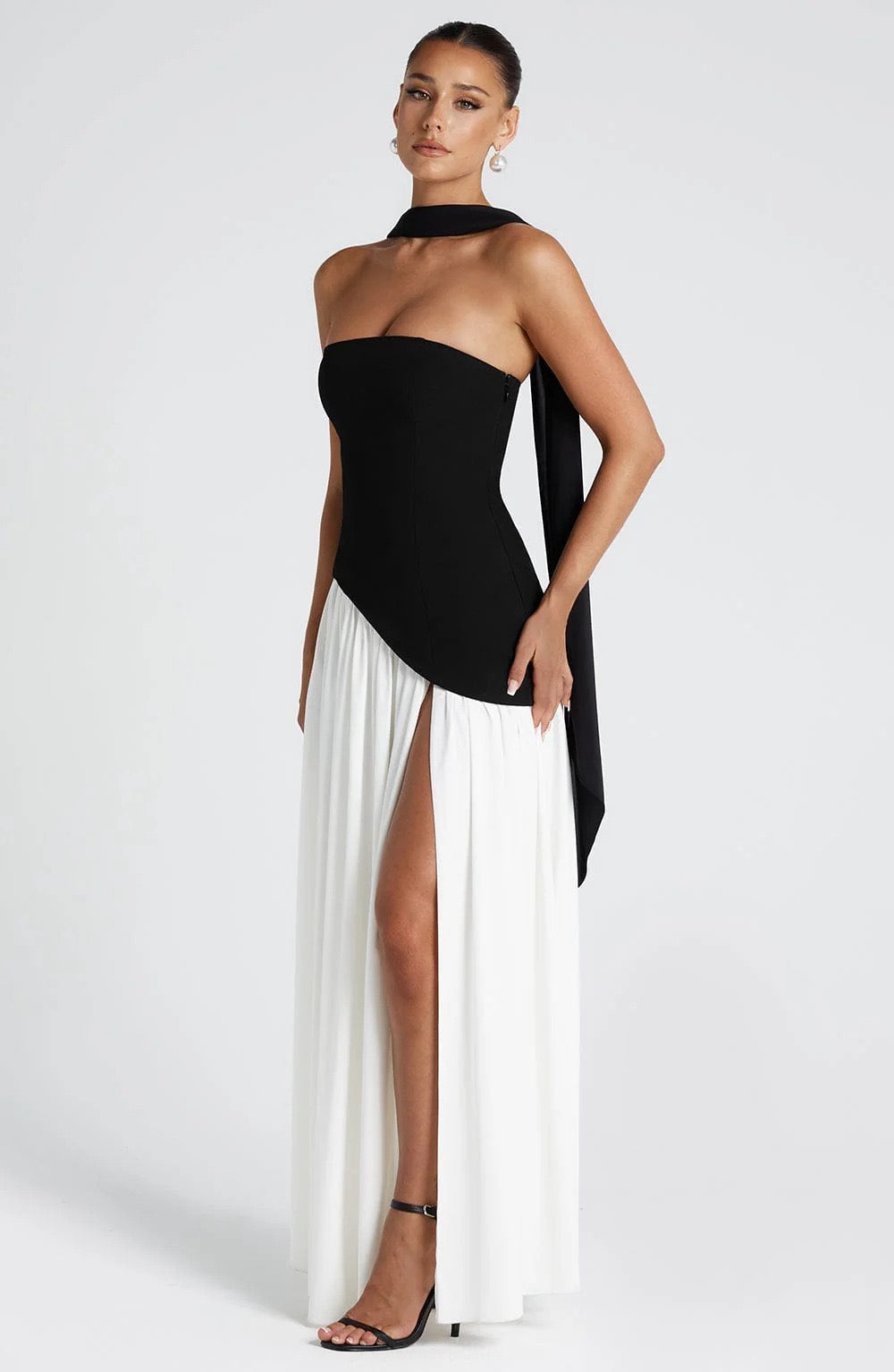 Black/White