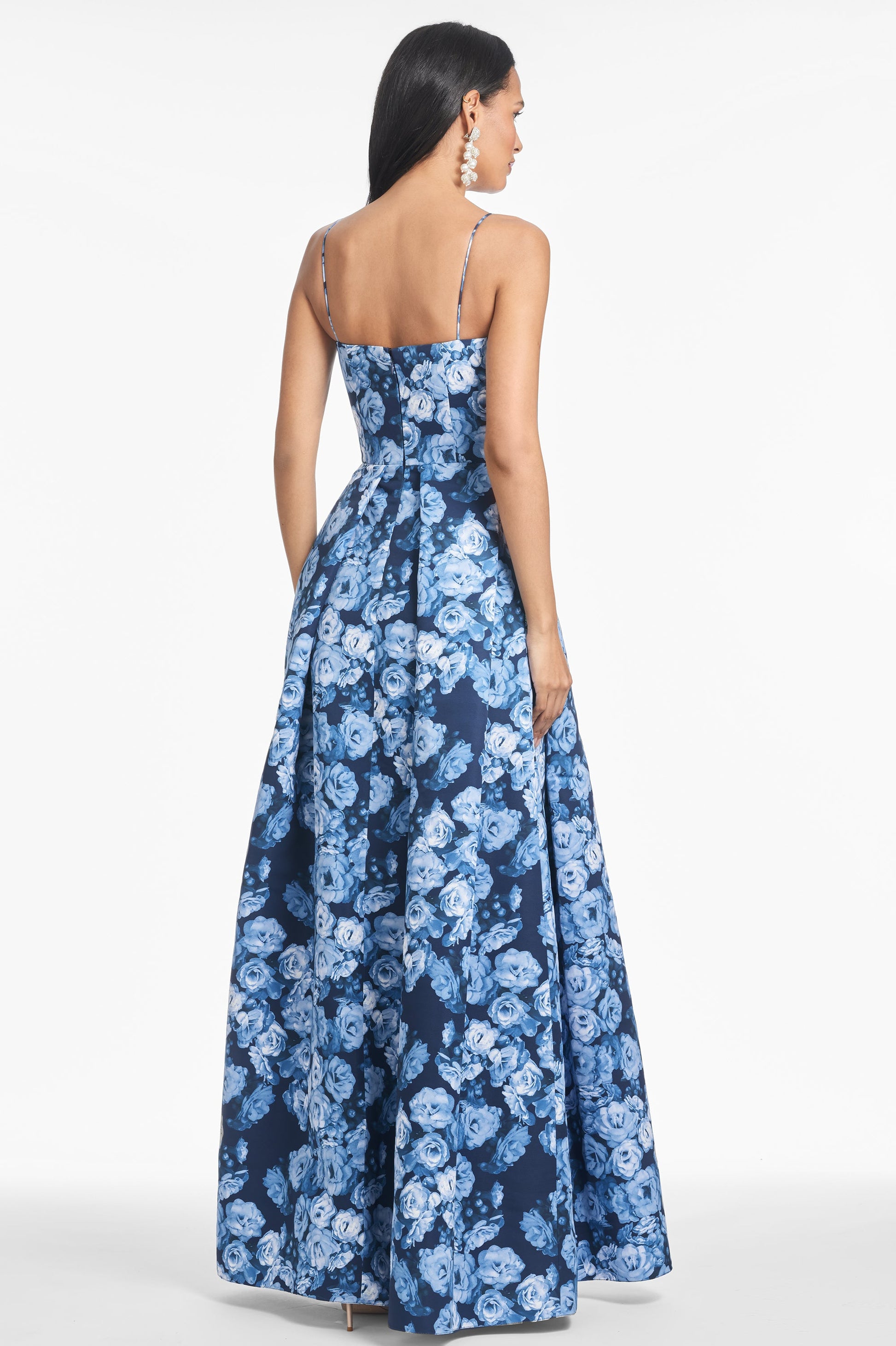 WILD SAPPHIRE ROSES Beau Sapphire Rose Gown