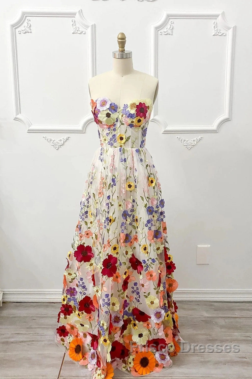 Line Wedding Guest Dress Floral Dress Wedding Guest Floor Length Sleeveless Illusion Neck Wednesday Addams Family Cotton Backless With Embroidery Appliques Morticia Floral A-Line Wedding Guest Dress