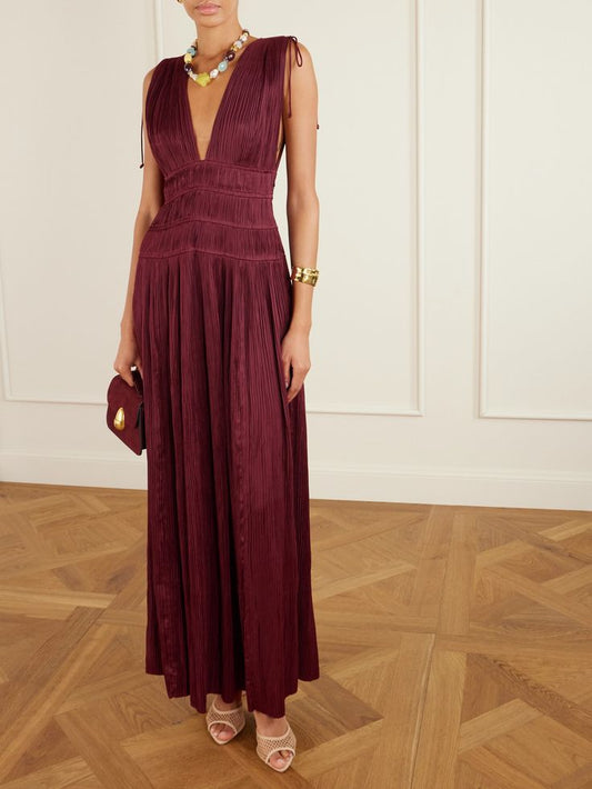 Tasneem Plissé-Satin Gown in Burgundy