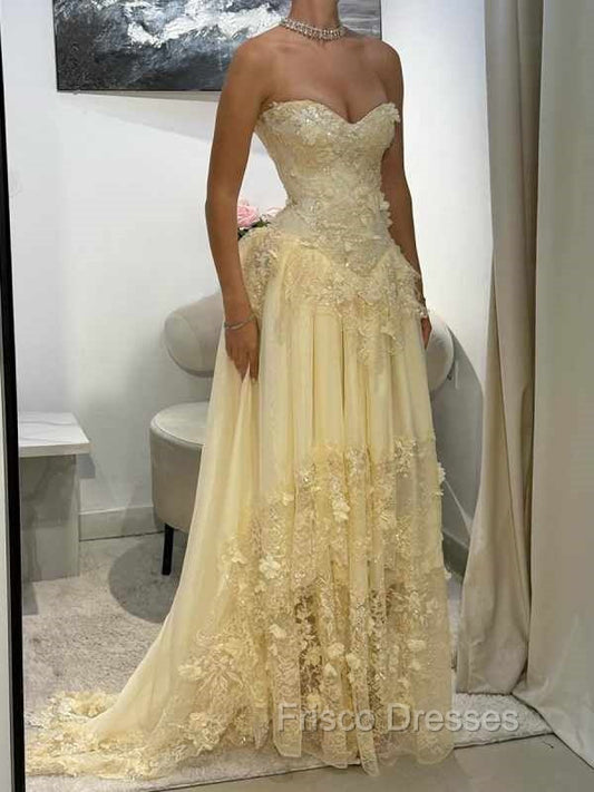 Picture Color Vivienne A-Line Lace Prom Dress