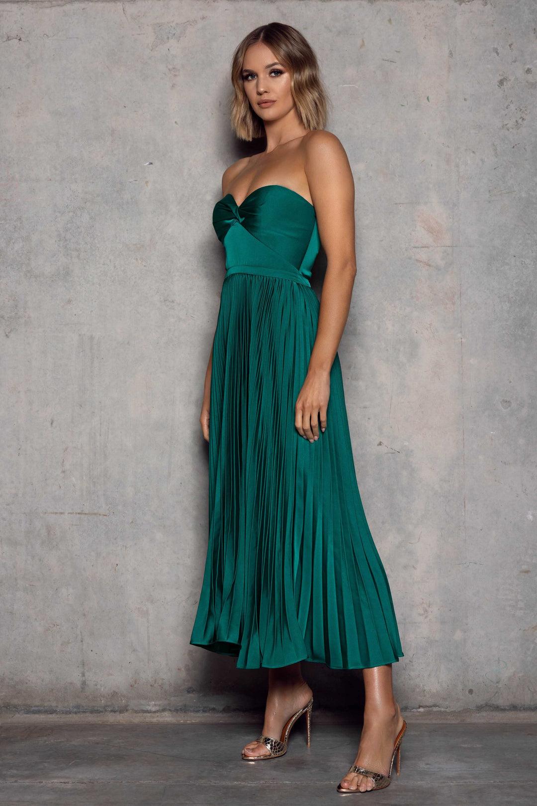 Palm Green Hailey Linen Shift Dress in Palm Green