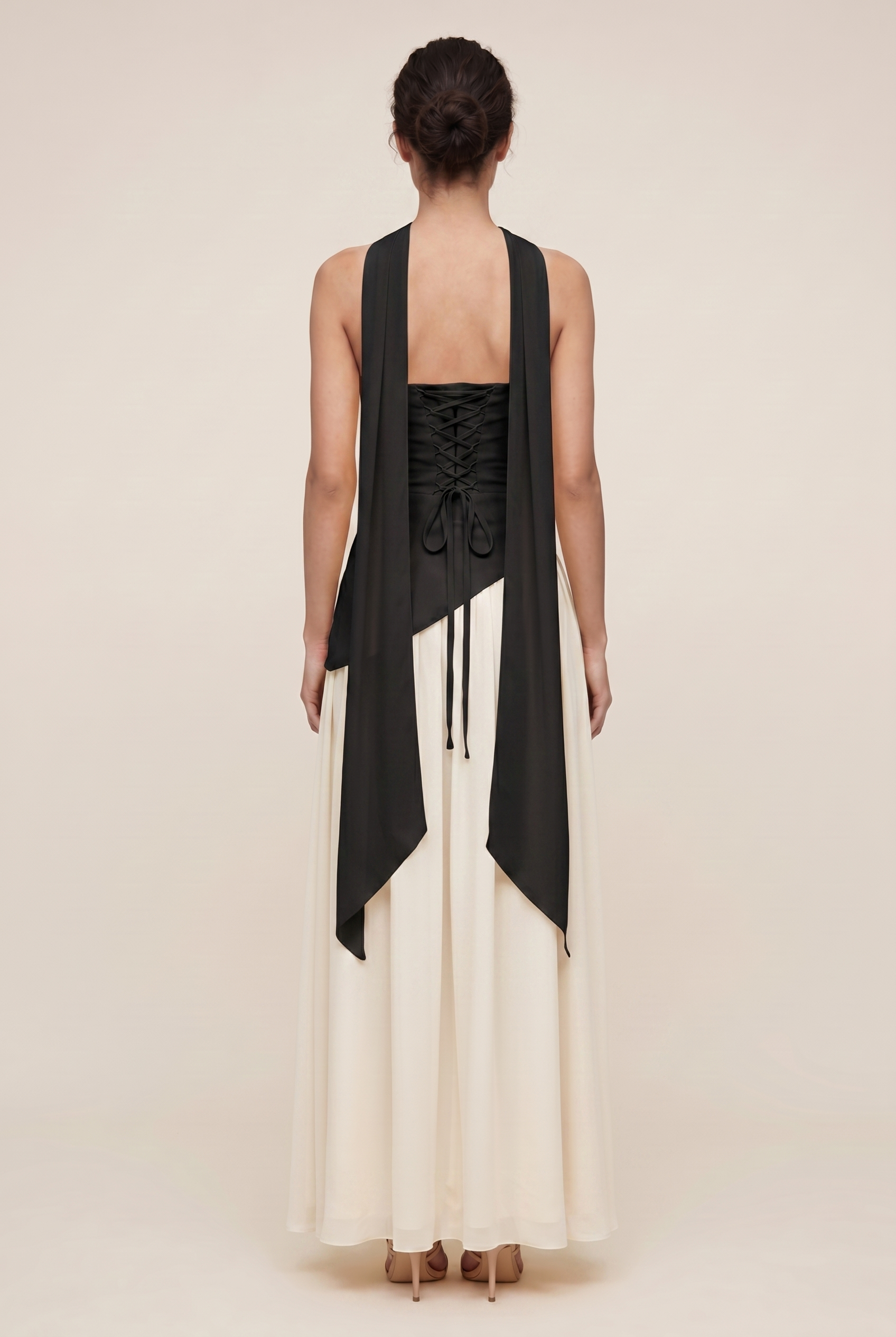 Nylah Black White back