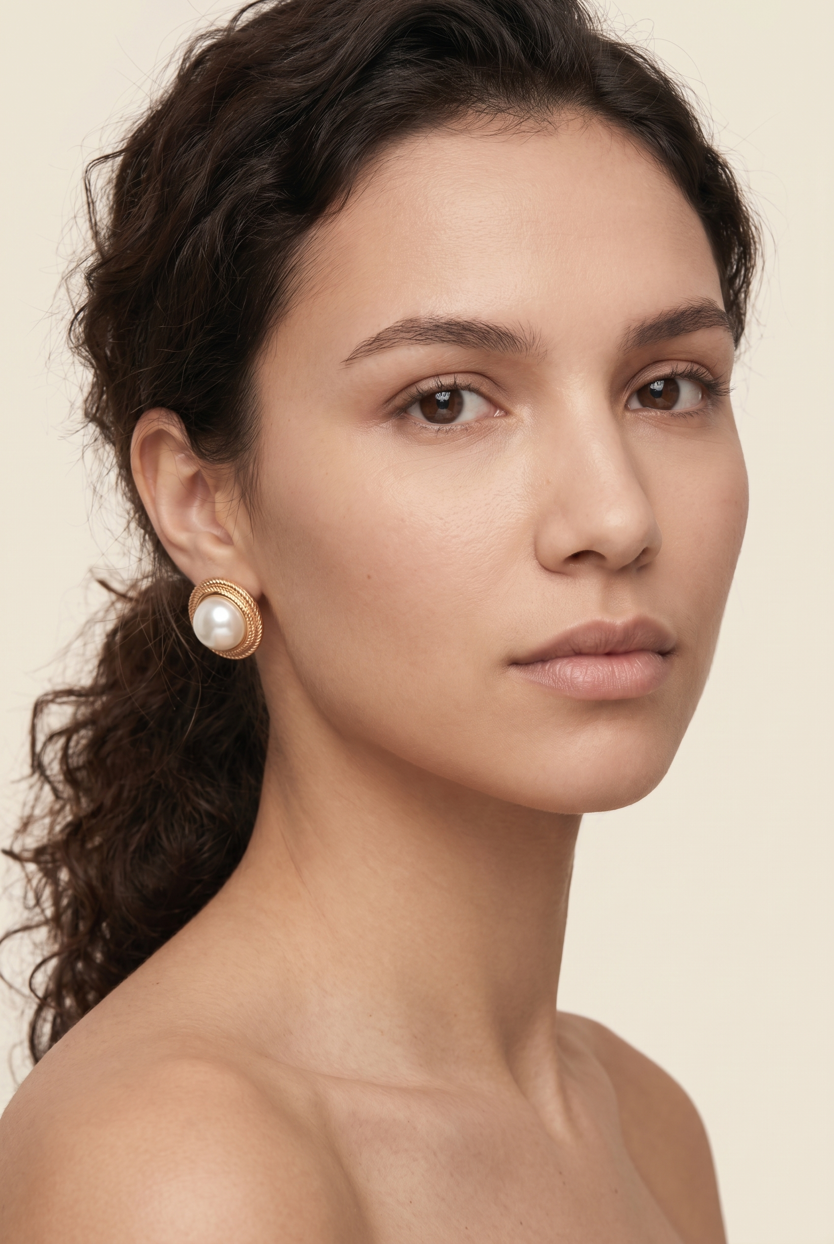 Nova Circle Statement Earrings Gold