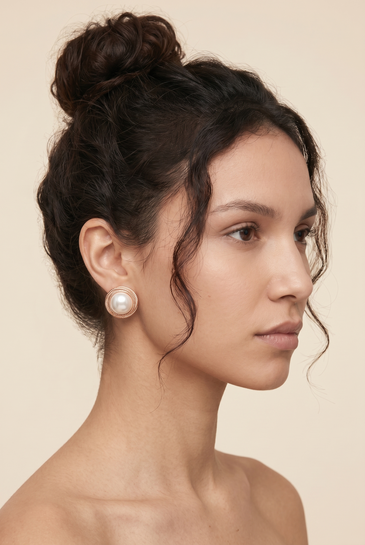 Nova Circle Statement Earrings Gold
