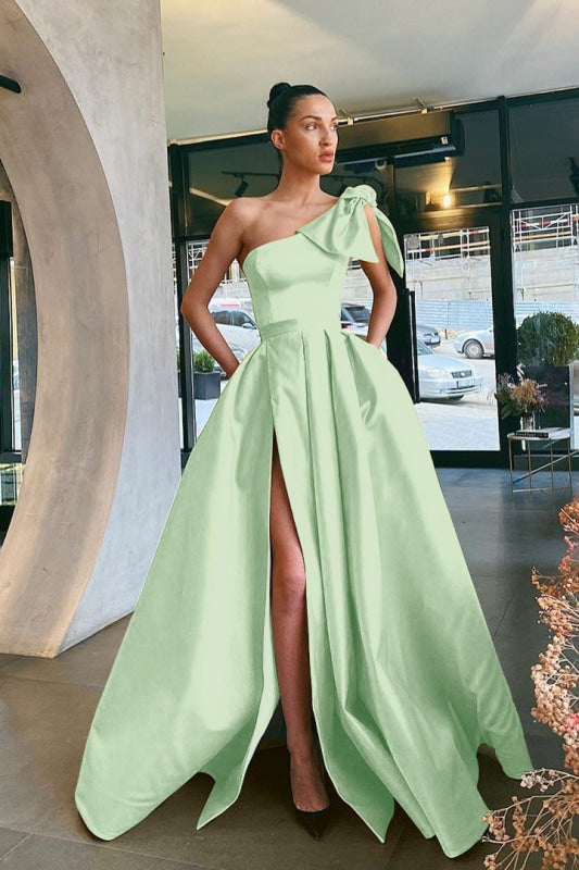 Shoulder Prom Dress Split with Pockets Margot One-Shoulder Crepe Gown